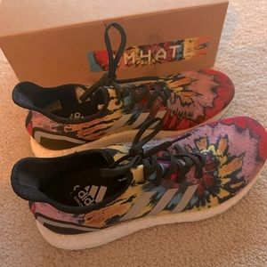 Adidas Men’s size 7 tie dye running shoe. We’re sold out immediately. Nwt